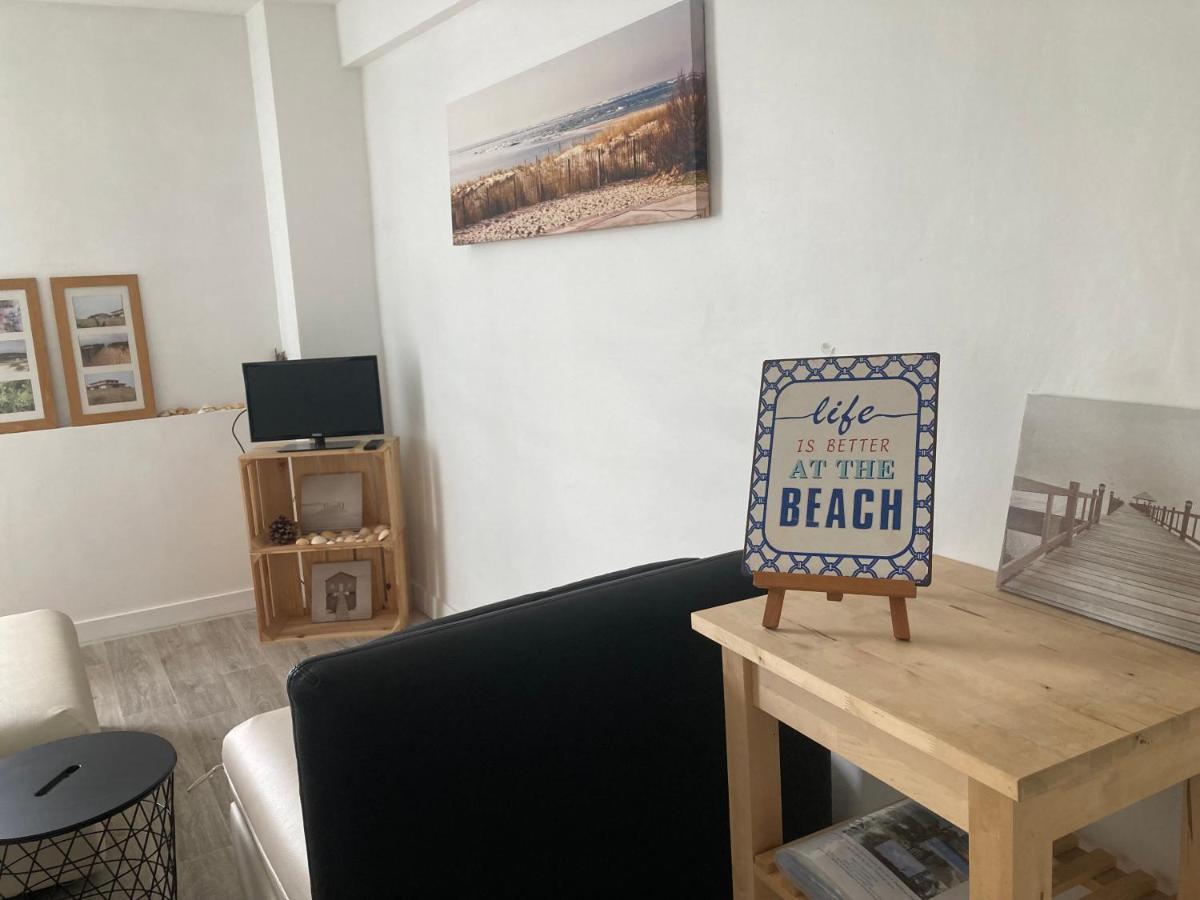 Appartement 2/3 Personnes A 10 Minutes De Contis Plage Saint-Julien-en-Born Eksteriør billede